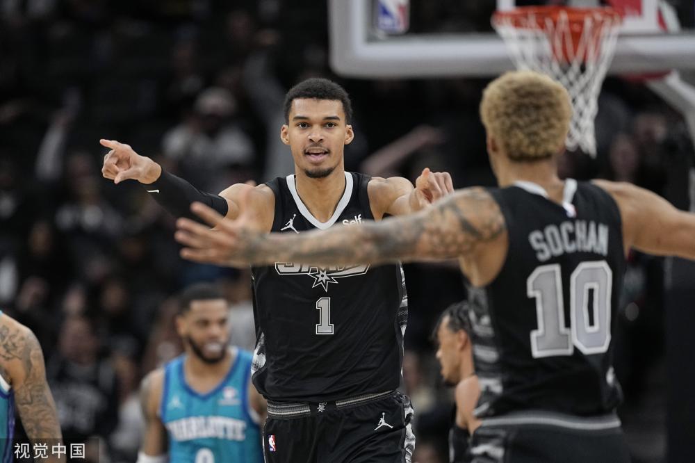 刻脱颖而出 刻脱颖而出