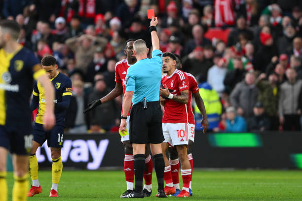 鲍威尔的伤 鲍威尔的伤