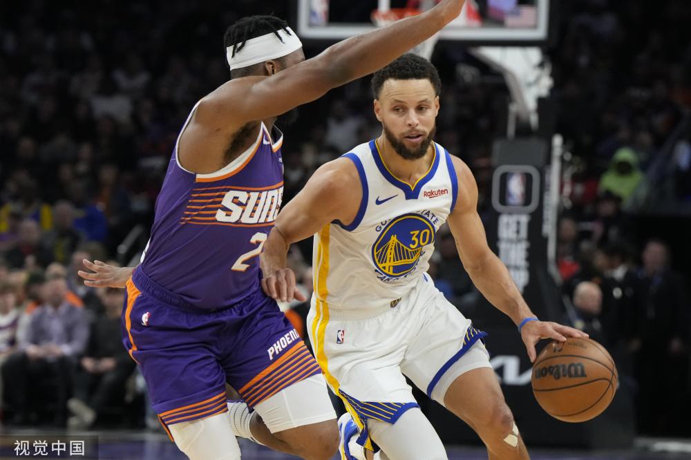 不少球迷高 不少球迷高