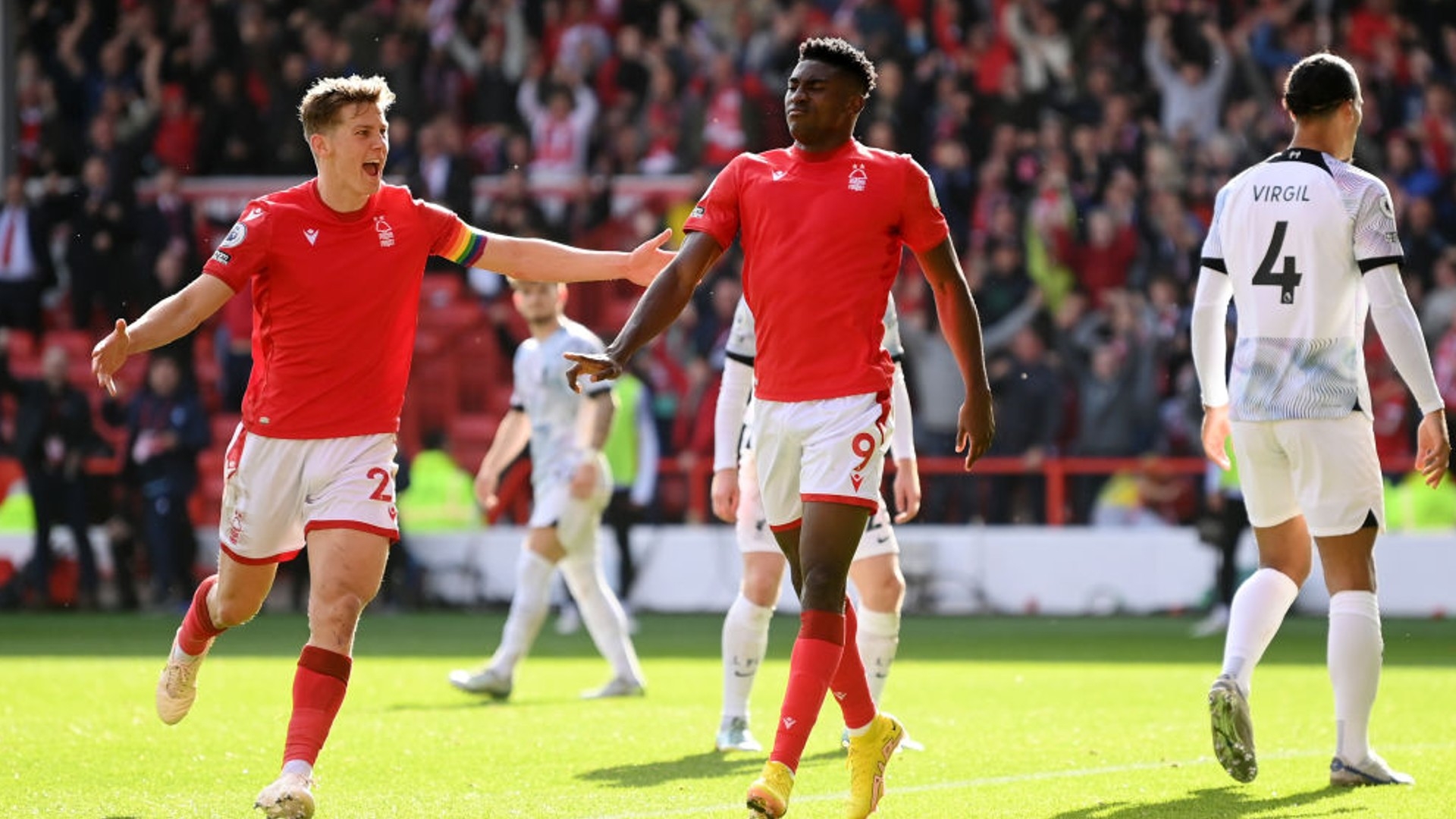 对比赛的热 对比赛的热